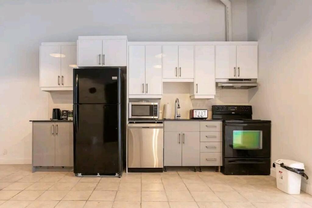 דירות מונטריאול No°1~Plaza St-Hubert~Metro Jean-Talon~Jarry Parc מראה חיצוני תמונה